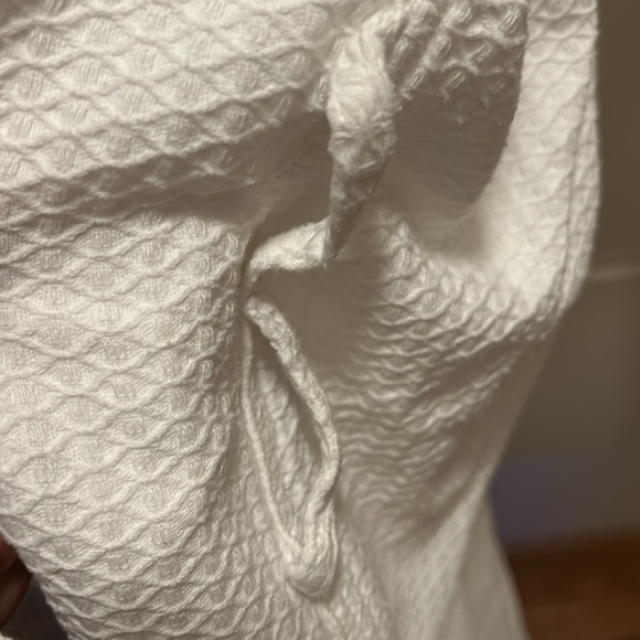 Disneyland Hotel 💯% Cotton Waffle Print Super absorbent Thick Quality Robe - Picture 10 of 11